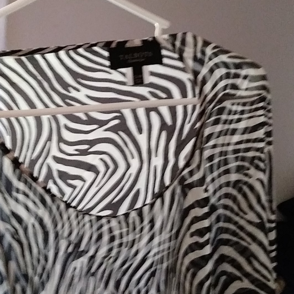 Blouse - Picture 3 of 3
